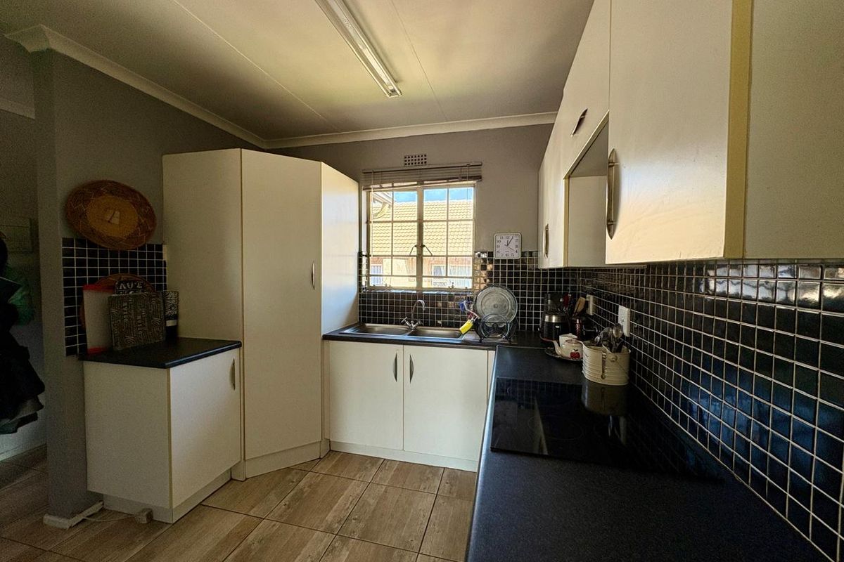 Two bedroom apartment for sale in Minnebron - Photo 3