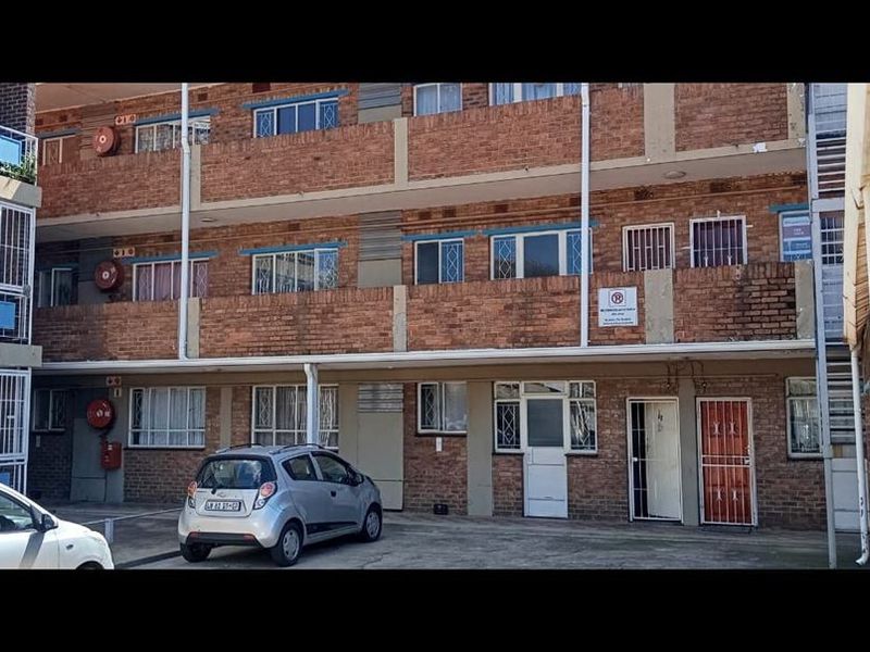 1st loor flat for sale - Photo 3