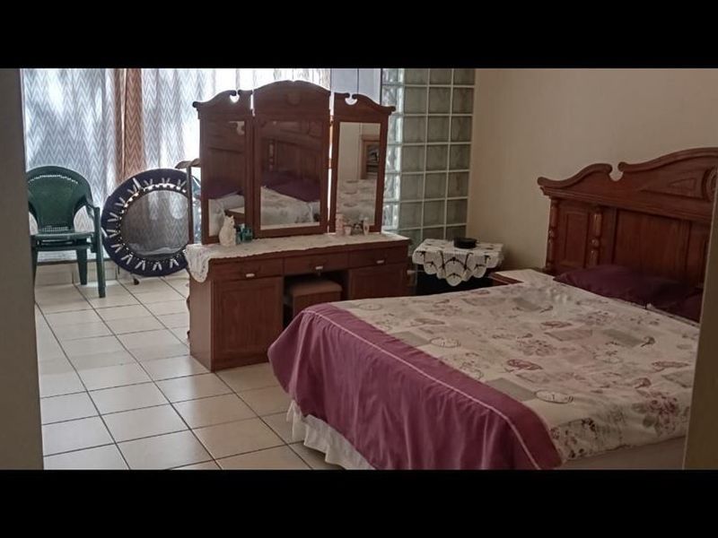 1st loor flat for sale - Photo 6