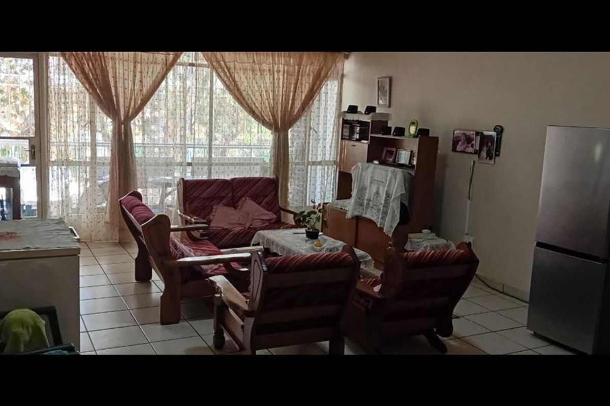 1st loor flat for sale - Photo 5