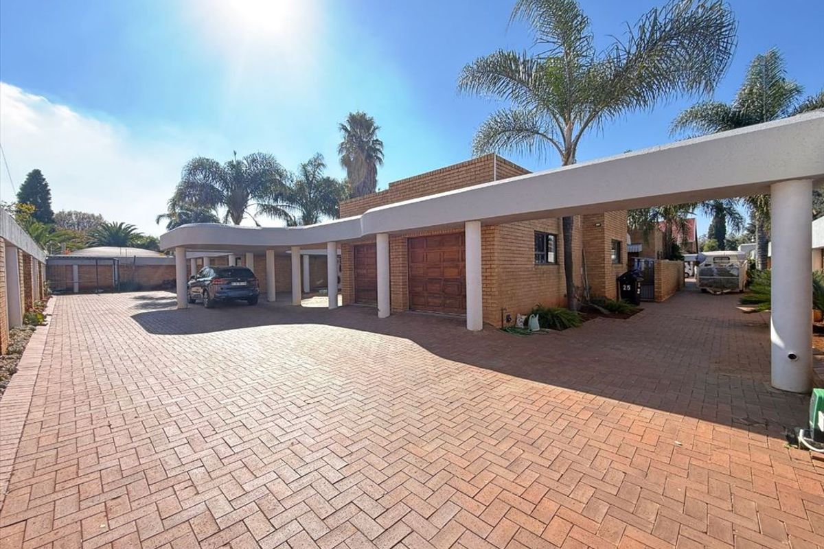 Beautiful double story house for sale - Photo 2