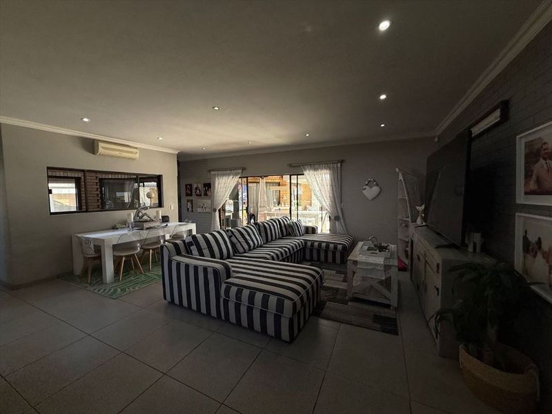 Beautiful double story house for sale - Photo 7