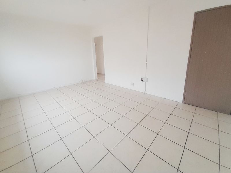 ALGOA PARK 2 BED 1 BATH APARTMENT FOR RENT - Photo 2