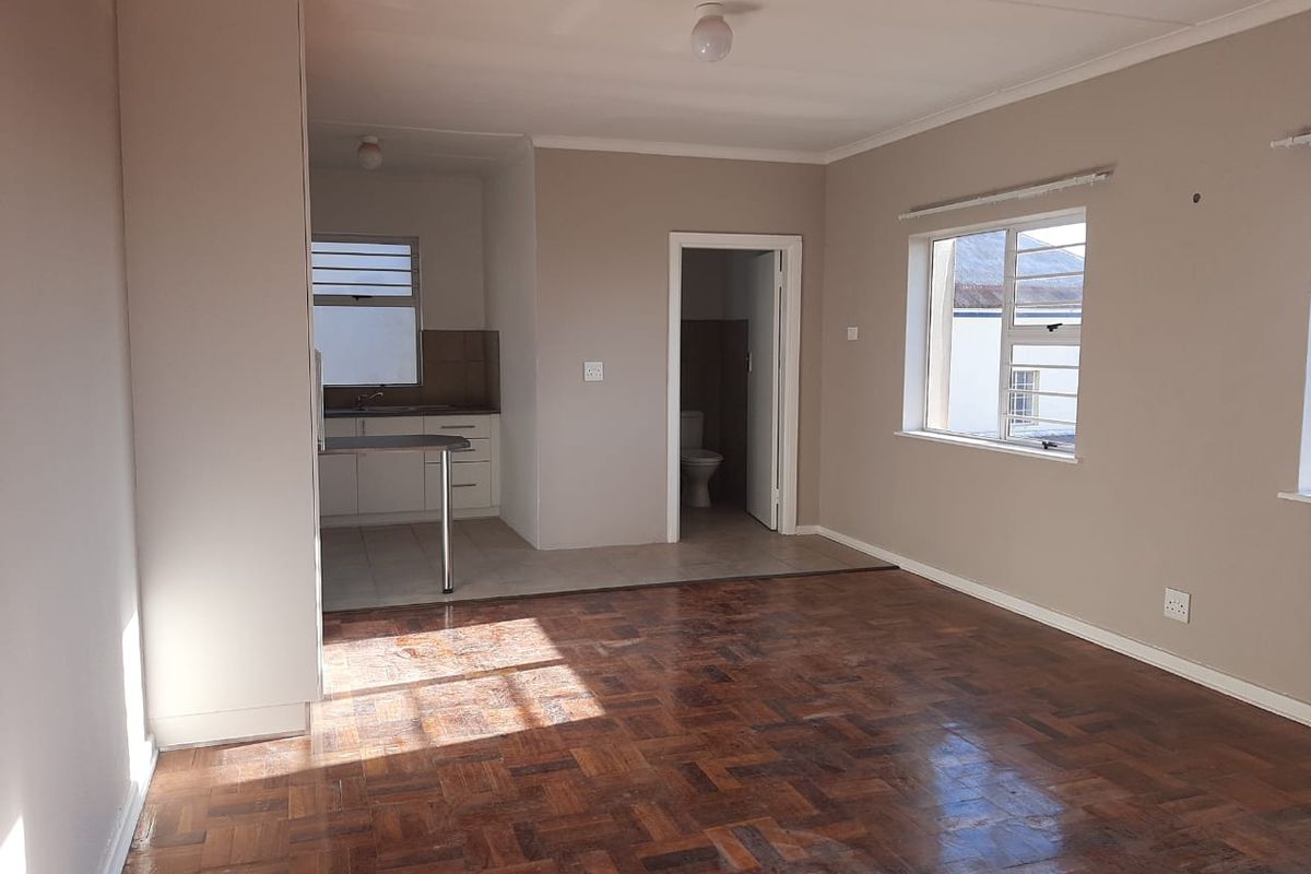 CENTRAL STUDIO / BACHELOR APARTMENT FOR RENT - Photo 3