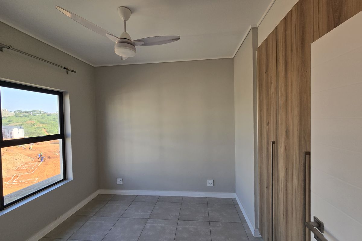 Modern Top-Floor Apartment in Ballito Hills Lifestyle Estate - Photo 5