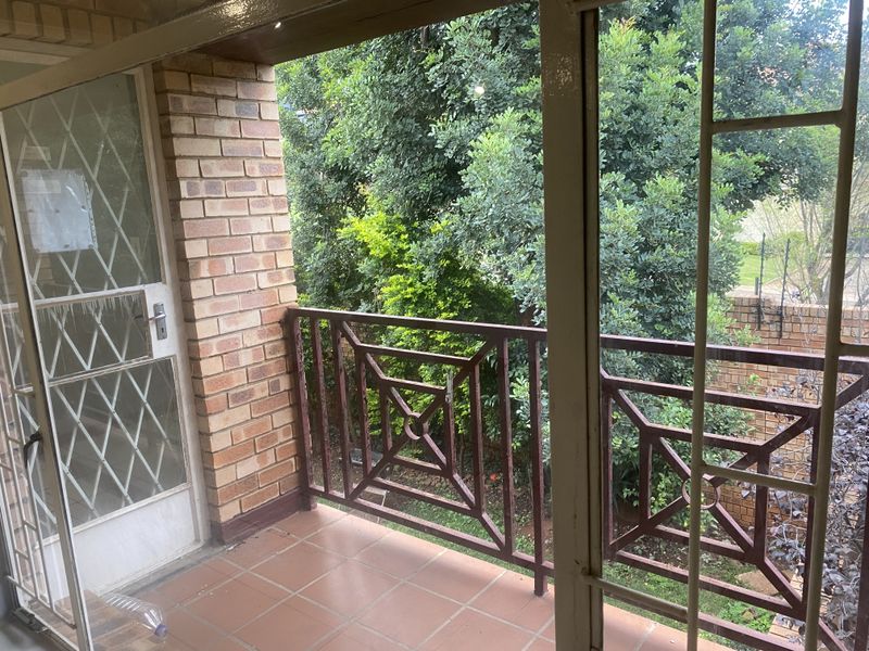2 Bedroom Apartment - Photo 5