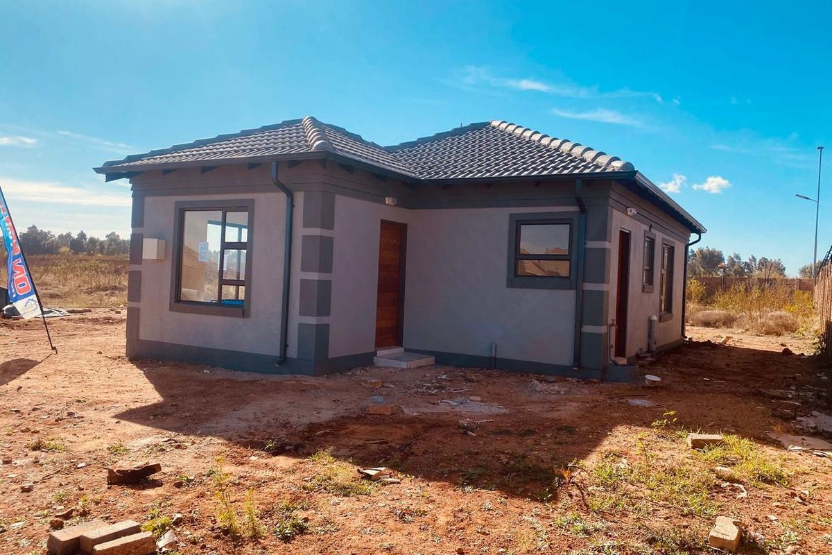 Home in New Development - Photo 4