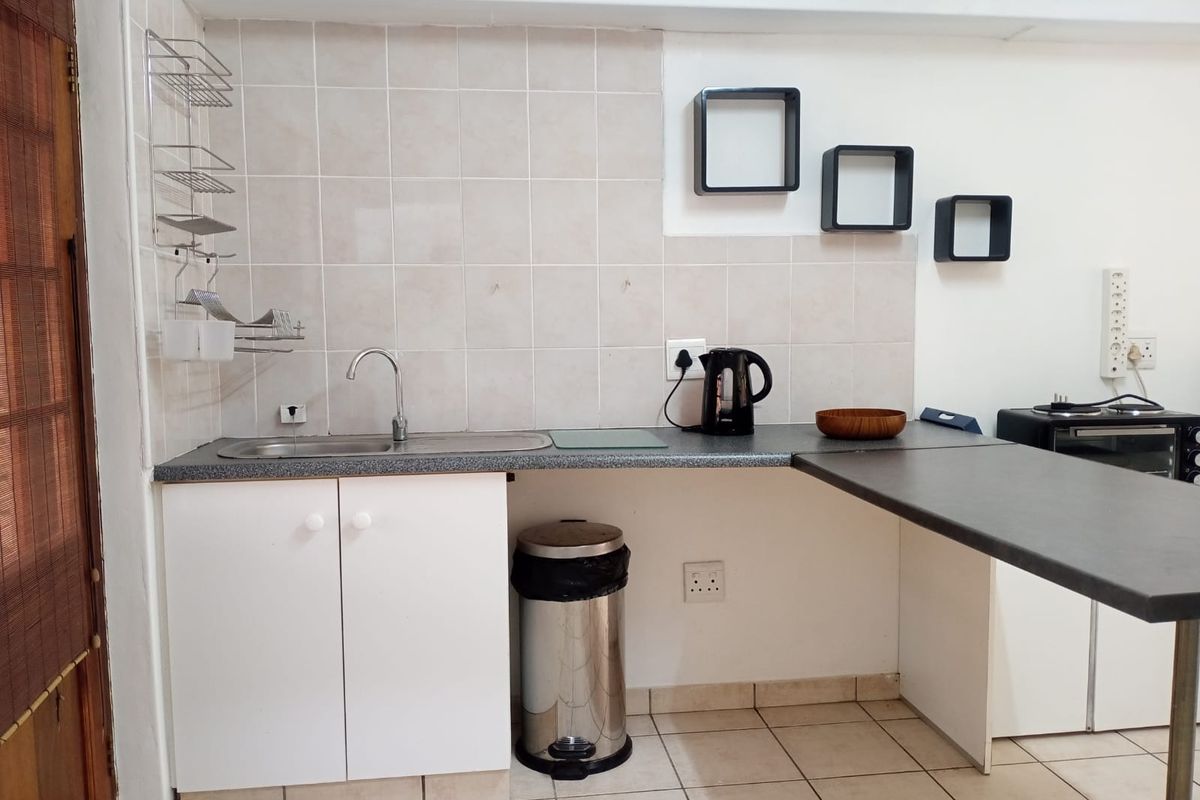 Studio Flat with private courtyard - Photo 4
