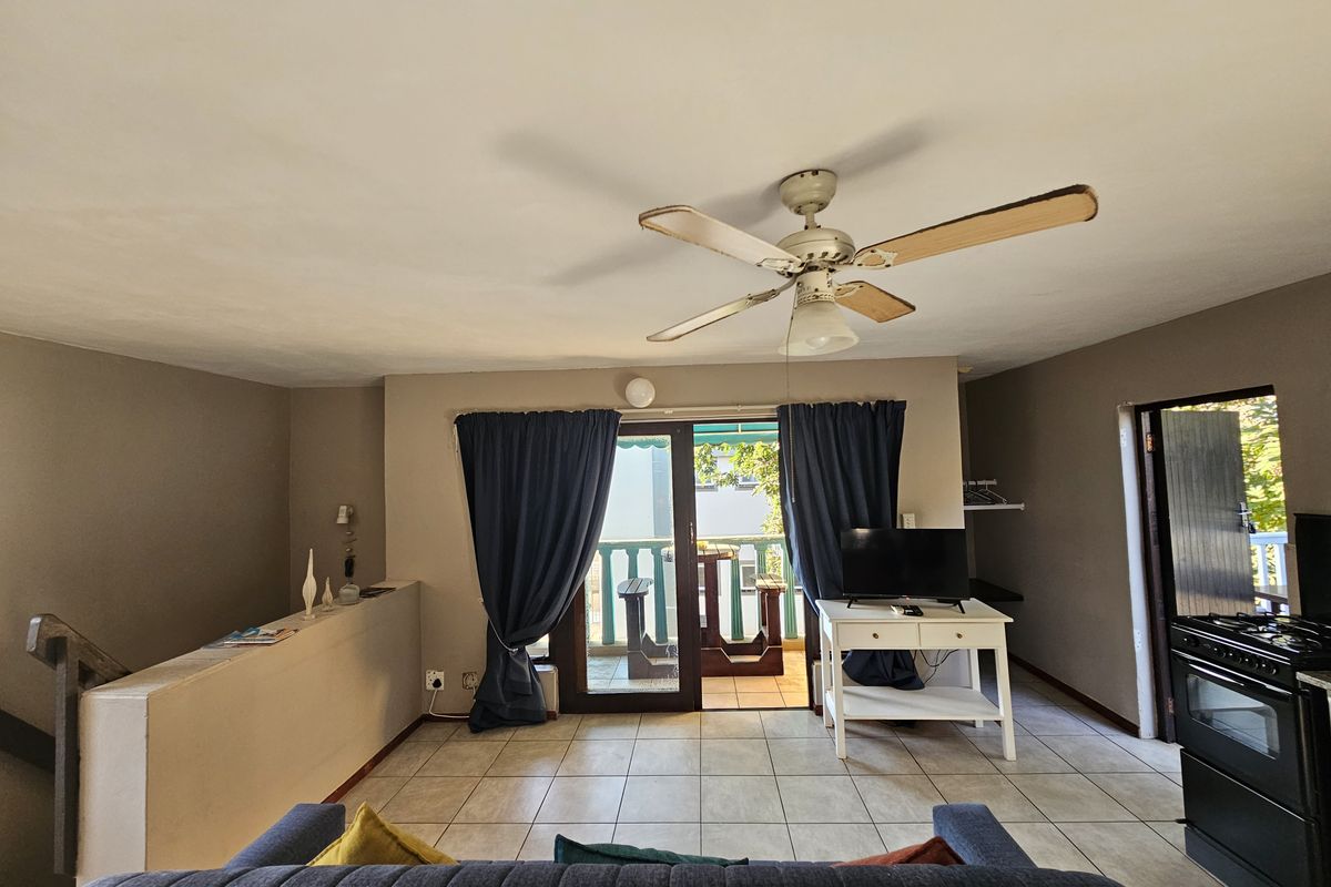 Fully Furnished Ocean View Apartment in Shakas Rock - Photo 3