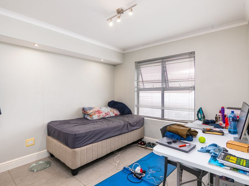 Spacious 2 Bedroom, 2 Bathroom Apartment for rent in a Secure Lifestyle Building - Photo 7