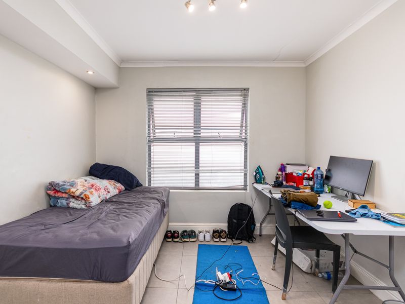 Spacious 2 Bedroom, 2 Bathroom Apartment for rent in a Secure Lifestyle Building - Photo 6