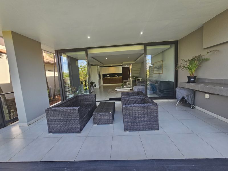Beautiful 3-Bedroom Home in a Prestigious Coastal Lifestyle Zimbali Estate - Photo 3