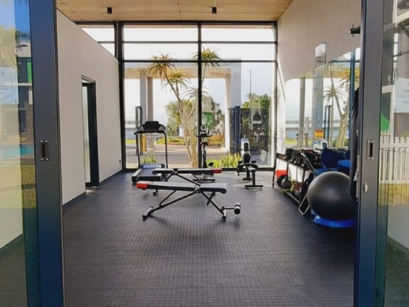 Modern 1-Bedroom Apartment – Ideal Lock-Up-and-Go Investment - BALLITO GROVES - Photo 10