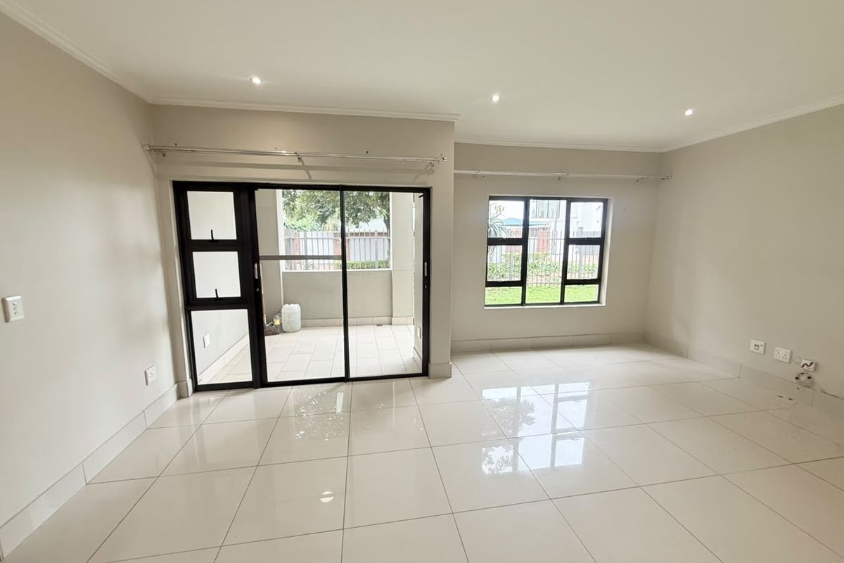 Modern 3 bedroom apartment in Umhlanga Ridge - Photo 2