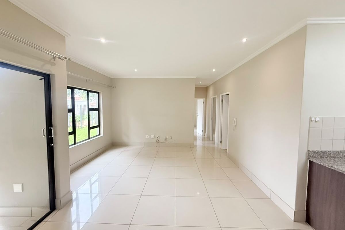 Modern 3 bedroom apartment in Umhlanga Ridge - Photo 4