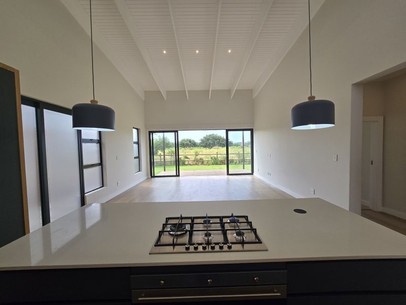 Spacious 2-Bedroom Simplex in Prime Coastal Santoza Village - Photo 6