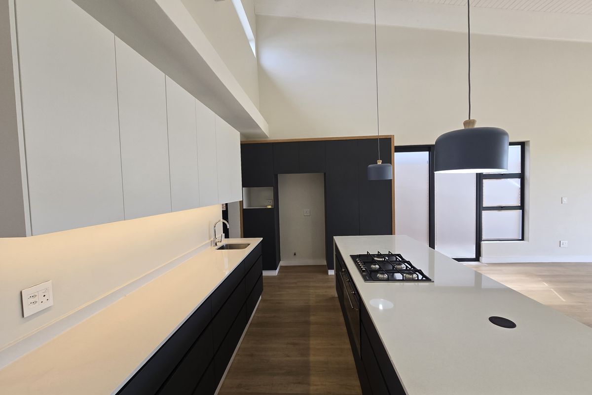 Spacious 2-Bedroom Simplex in Prime Coastal Santoza Village - Photo 5