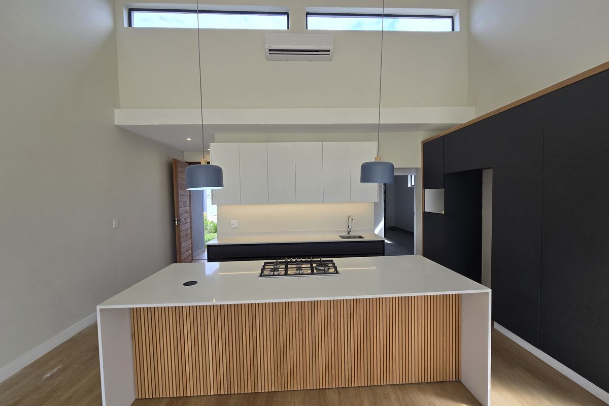 Spacious 2-Bedroom Simplex in Prime Coastal Santoza Village - Photo 3