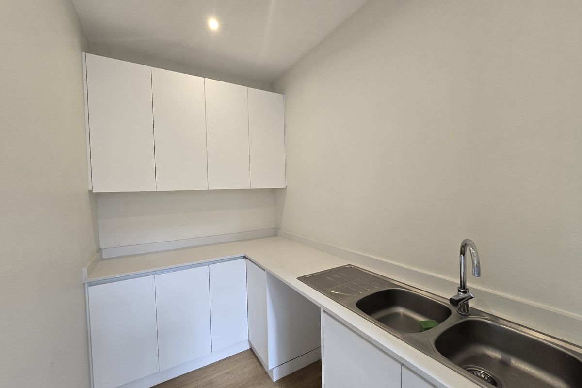 Spacious 2-Bedroom Simplex in Prime Coastal Santoza Village - Photo 4