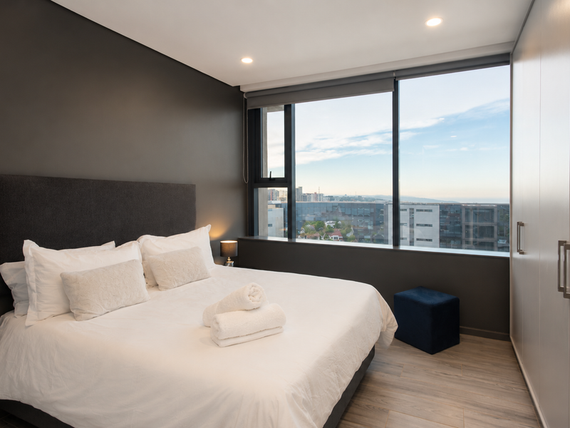 ✨ Modern 2-Bedroom Apartment with Contemporary Style - Photo 10