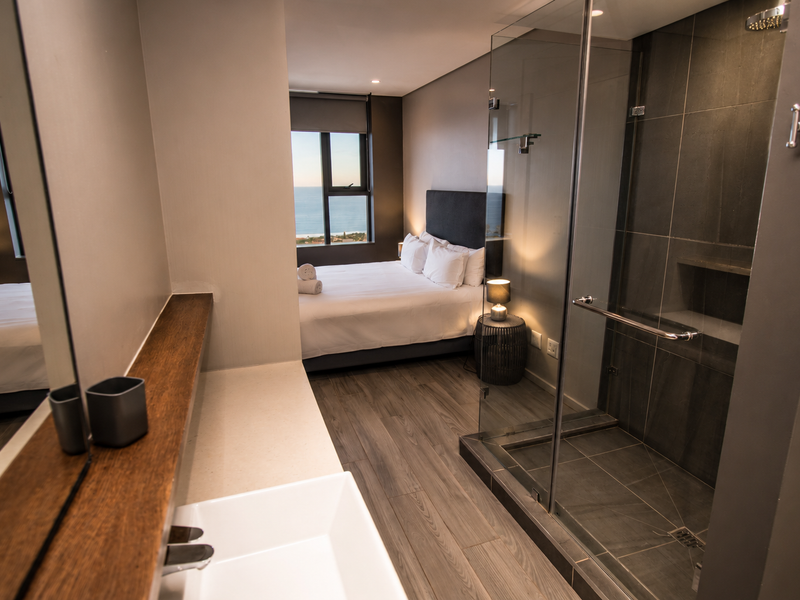 ✨ Modern 2-Bedroom Apartment with Contemporary Style - Photo 8