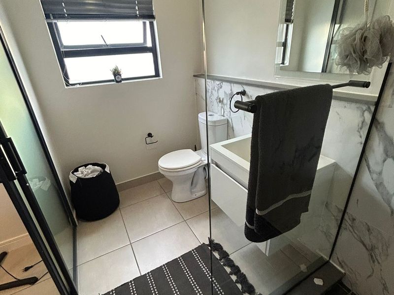 1 bedroom apartment for rent in Fynbos - Photo 4