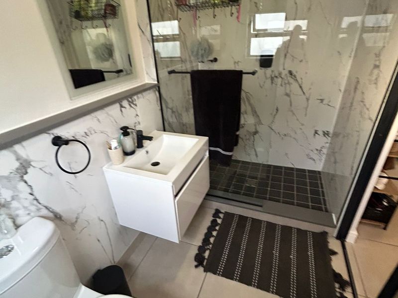 1 bedroom apartment for rent in Fynbos - Photo 5