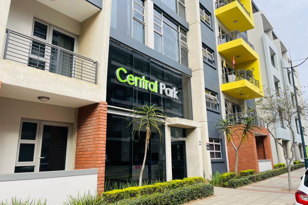 Modern 2-Bedroom Apartment for Sale | Central Park, Umhlanga - Photo 2