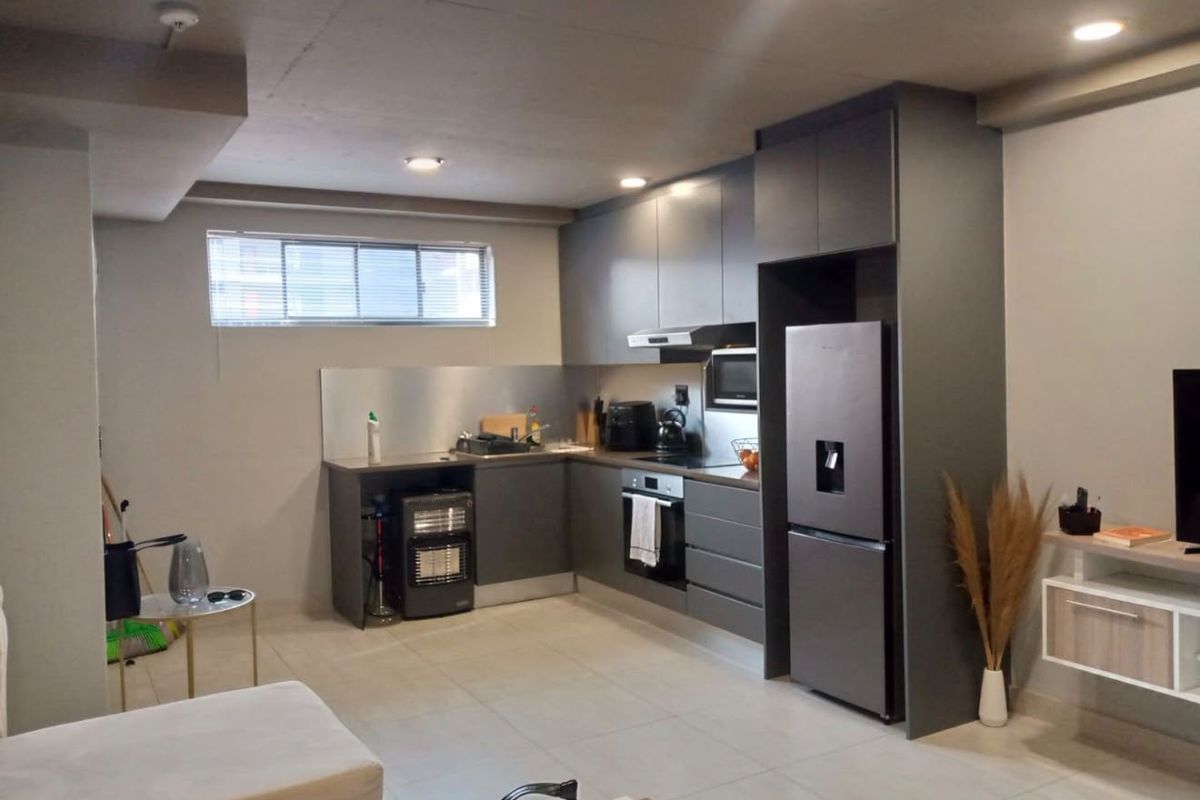Modern 1-Bedroom Apartment to Rent at The Onyx, Umhlanga - Photo 3