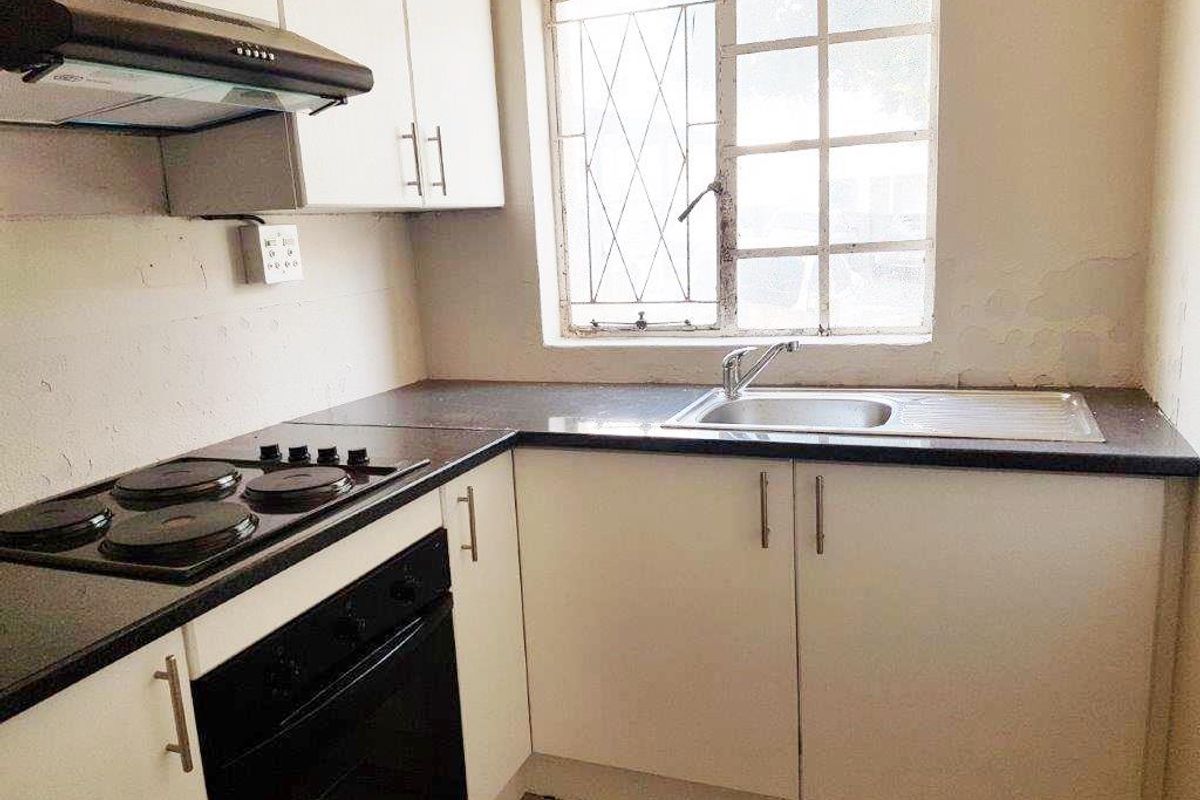 CENTRAL STUDIO / BACHELOR APARTMENT FOR RENT - Photo 3