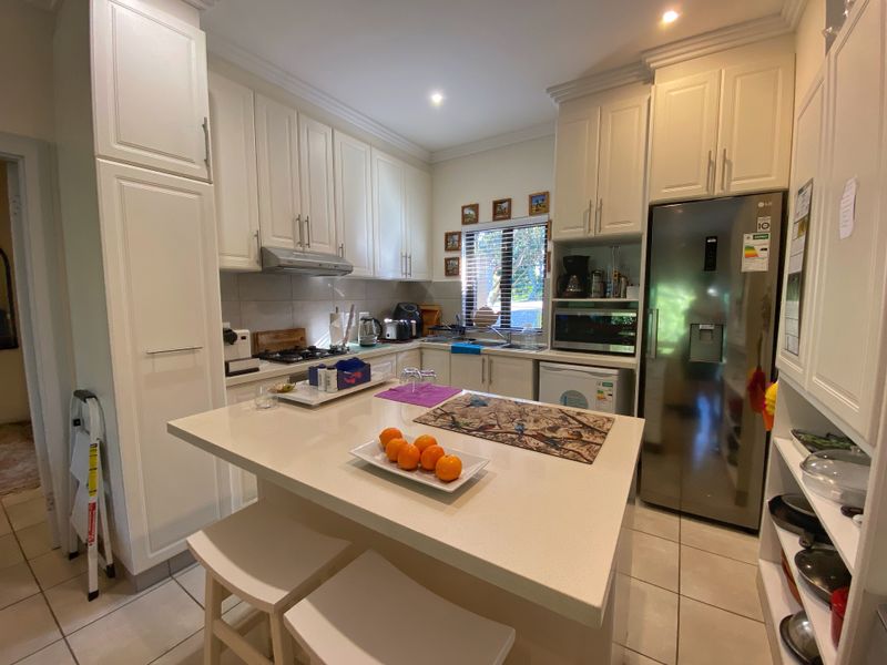 Elegant Fully Furnished Townhouse in Prestigious Brettenwood Estate - Photo 9