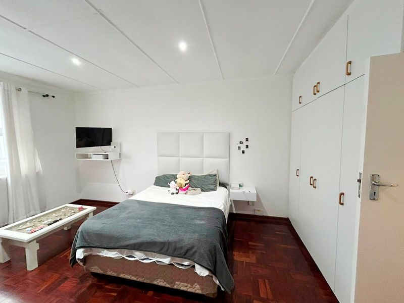 HUMEWOOD STUDIO / BACHELOR APARTMENT FOR RENT - Photo 2