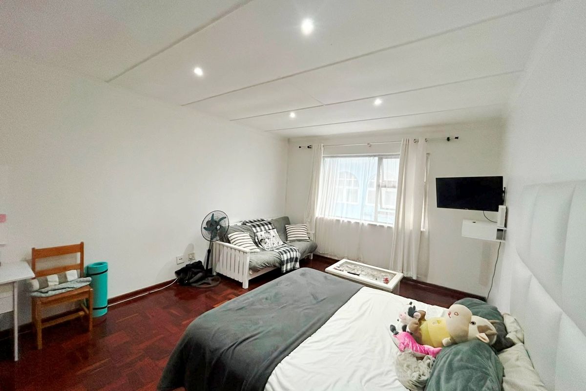 HUMEWOOD STUDIO / BACHELOR APARTMENT FOR RENT - Photo 3
