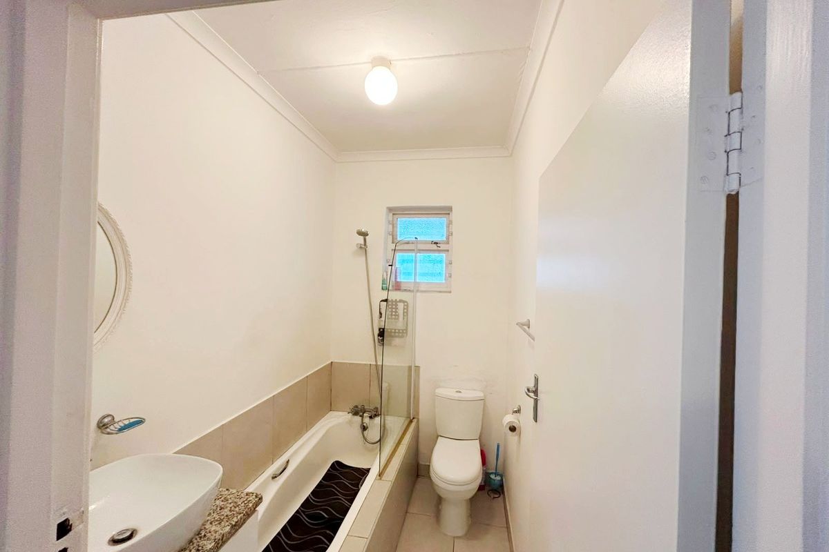 HUMEWOOD STUDIO / BACHELOR APARTMENT FOR RENT - Photo 5