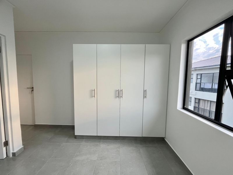 Be the First to Call This Top-Floor Gem Home - Photo 7