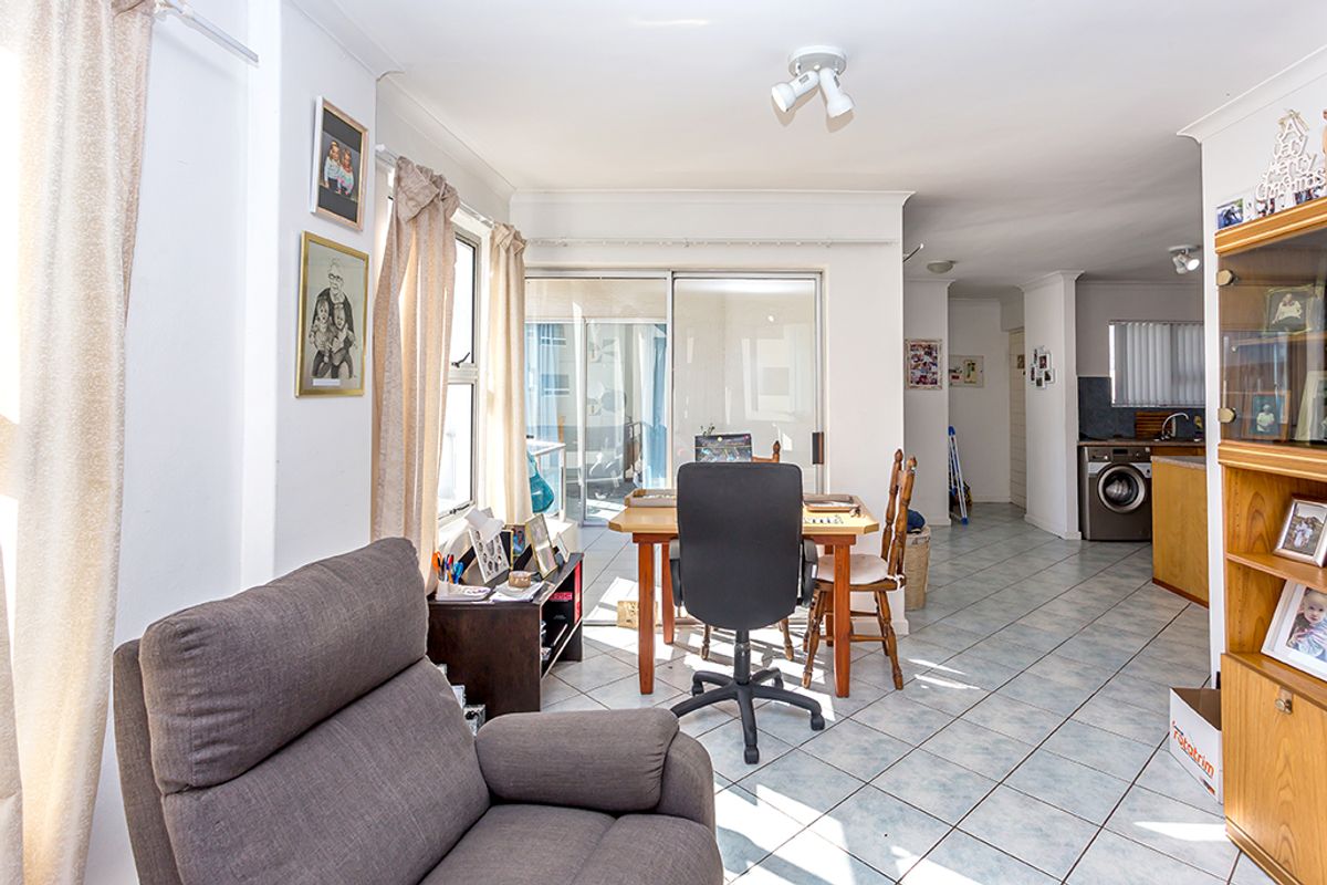 Apartment For Sale In Blouberg - Photo 4