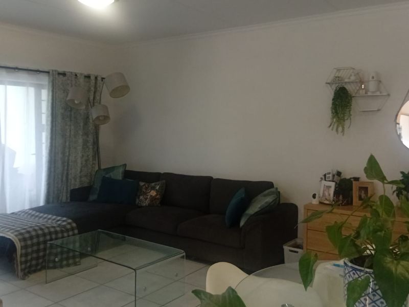 Modern 3-Bedroom Ground Floor Apartment with Private Garden | De Zicht Lifestyle Estate - Photo 10