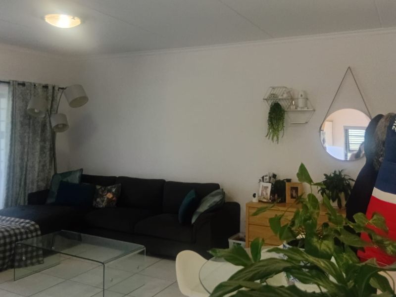 Modern 3-Bedroom Ground Floor Apartment with Private Garden | De Zicht Lifestyle Estate - Photo 7