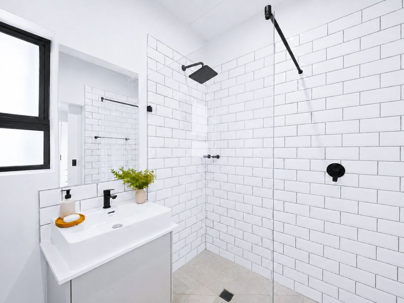 INDUSTRIAL CHARM MEETS MODERN SIMPLICITY - Photo 2