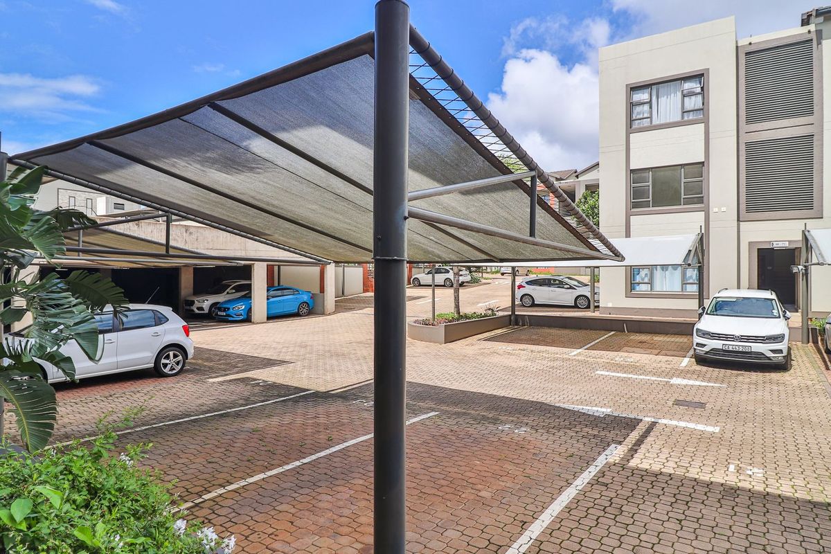 Lovely ground floor 3 Bedrooms in Umhlanga's Premier Complex, Great for families ! - Photo 5