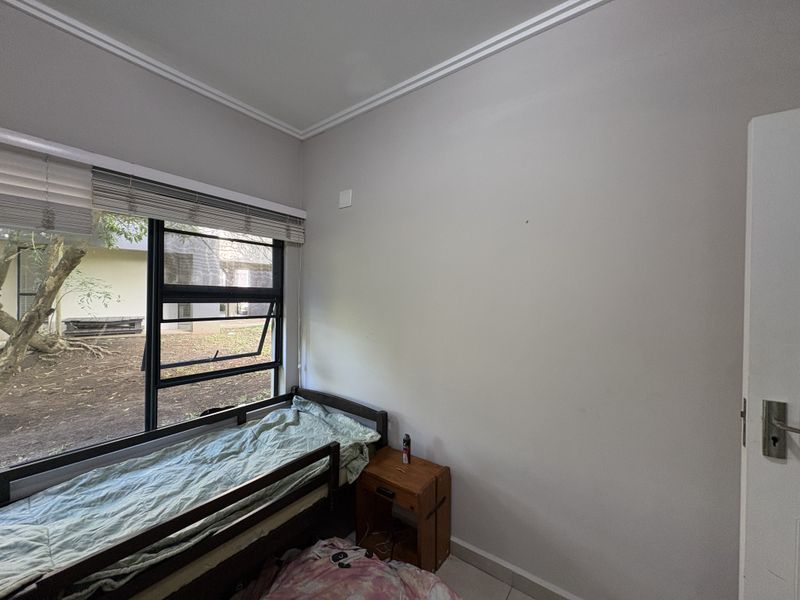 GORGEOUS CORNER GROUND FLOOR UNIT - Photo 9