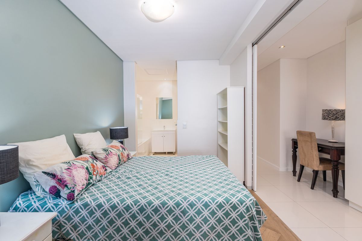 1 Bedroom Apartment to let - Photo 3