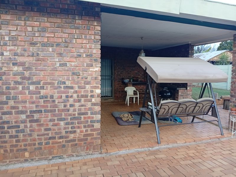 House For Sale In Pretoria - Photo 7