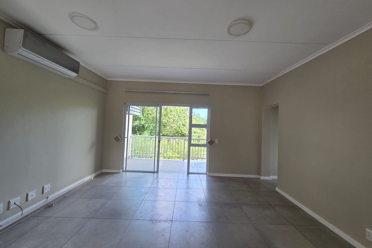 Modern 3-Bedroom Apartment in Sought-After Manor Estate - Photo 4