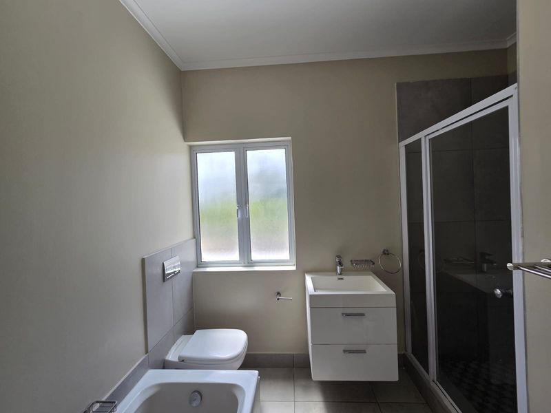 Modern 3-Bedroom Apartment in Sought-After Manor Estate - Photo 8