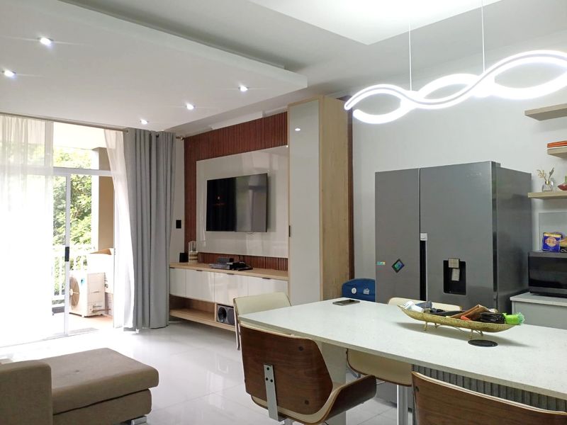 Modern 2 Bed Apartment in Westbrook - Photo 2