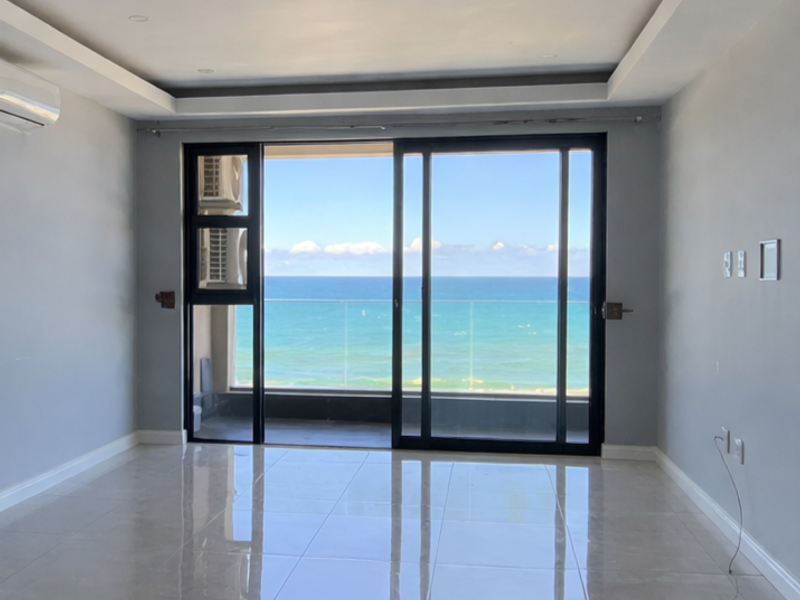 Modern Beachfront Apartment - Photo 2