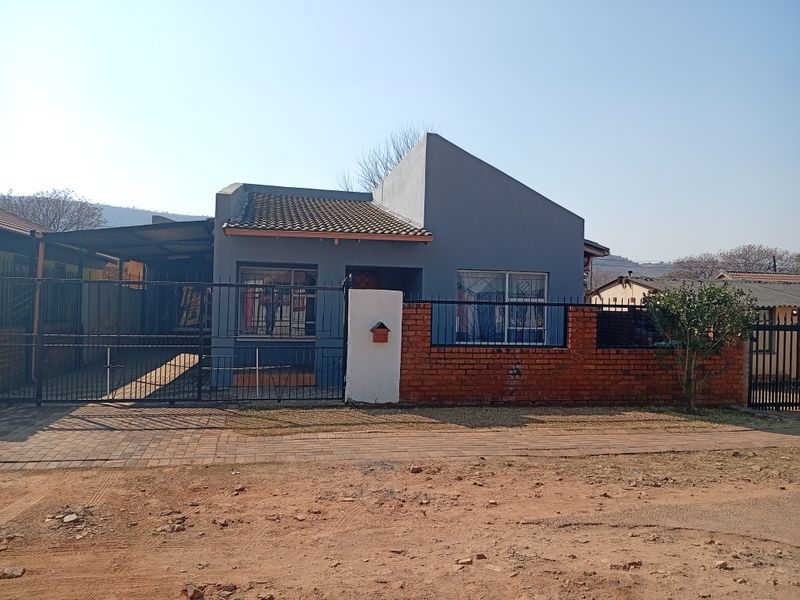 House For Sale In Pretoria - Photo 1