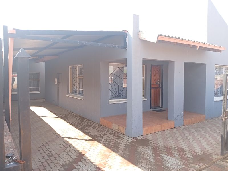 House For Sale In Pretoria - Photo 6