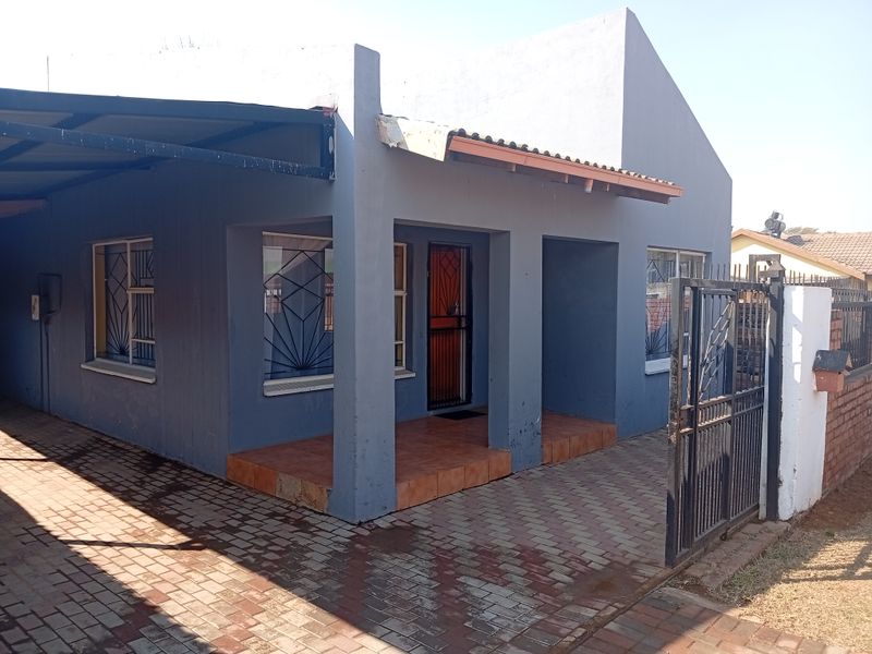 House For Sale In Pretoria - Photo 5